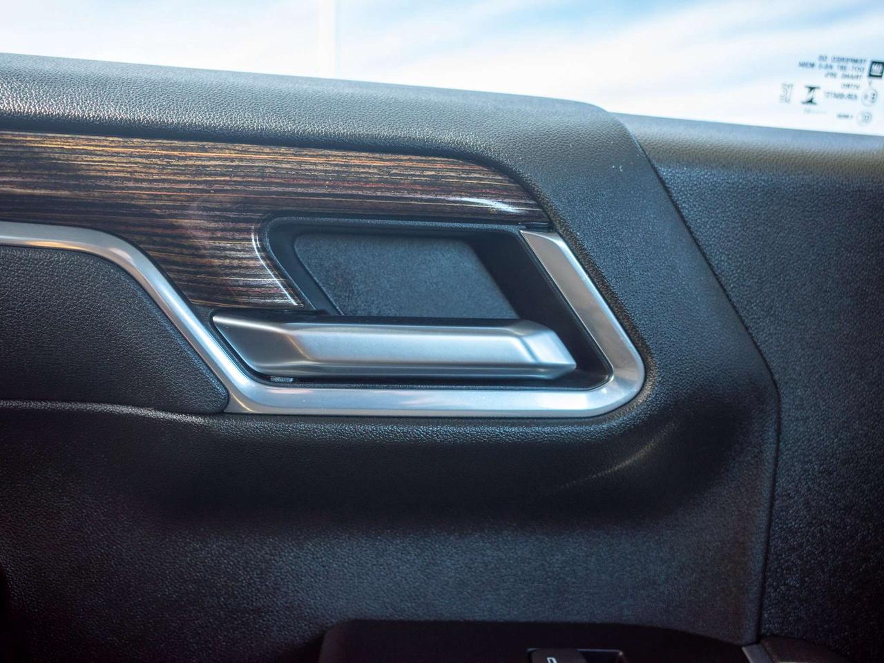 2025 GMC Sierra 1500 Elevation - 305 HP   Cloth Seats Photo