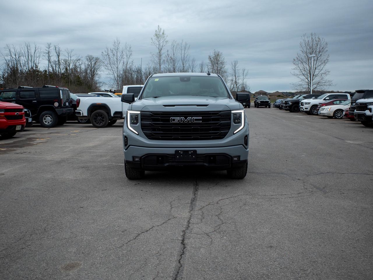 2024 GMC Sierra 1500 Elevation - Corner Step   Heated Steering Wheel Photo