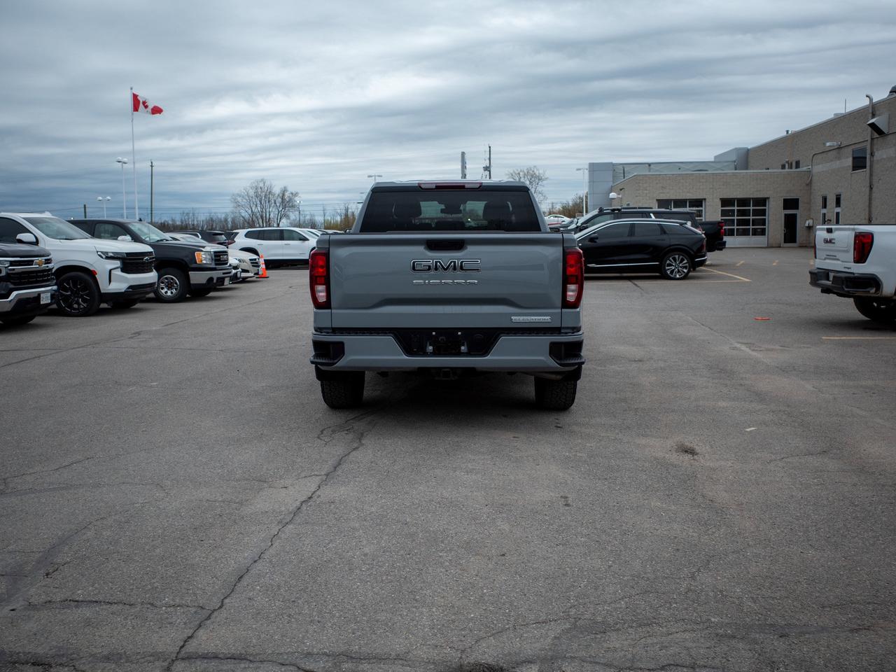 2024 GMC Sierra 1500 Elevation - Corner Step   Heated Steering Wheel Photo