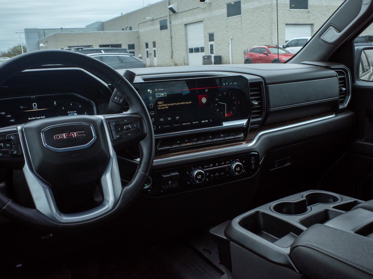 2024 GMC Sierra 1500 Elevation - Corner Step   Heated Steering Wheel Photo