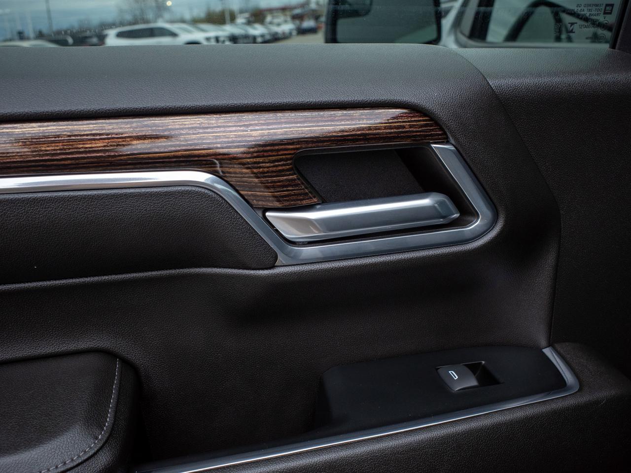 2024 GMC Sierra 1500 Elevation - Corner Step   Heated Steering Wheel Photo