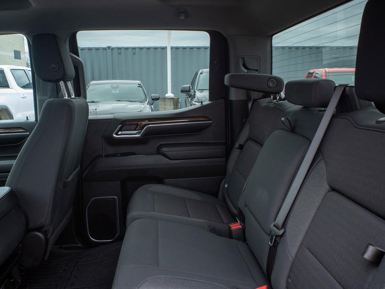 2024 GMC Sierra 1500 Elevation - Corner Step   Heated Steering Wheel Photo