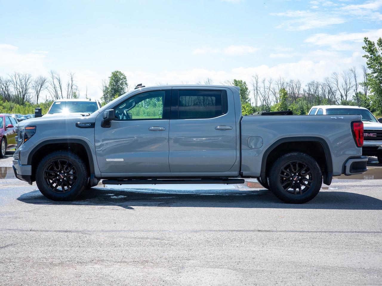 2024 GMC Sierra 1500 Elevation - Corner Step   Heated Steering Wheel Photo