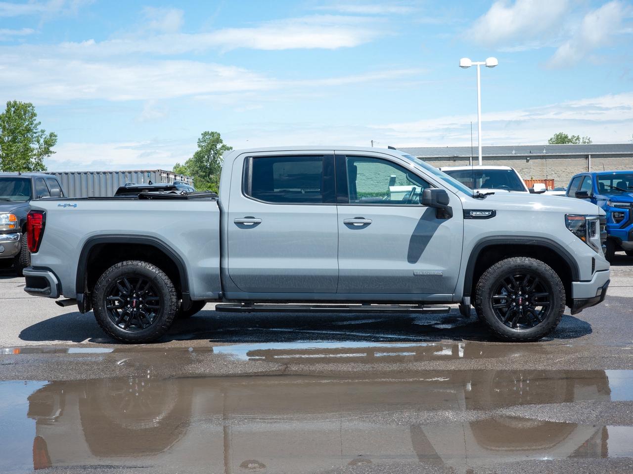 2024 GMC Sierra 1500 Elevation - Corner Step   Heated Steering Wheel Photo