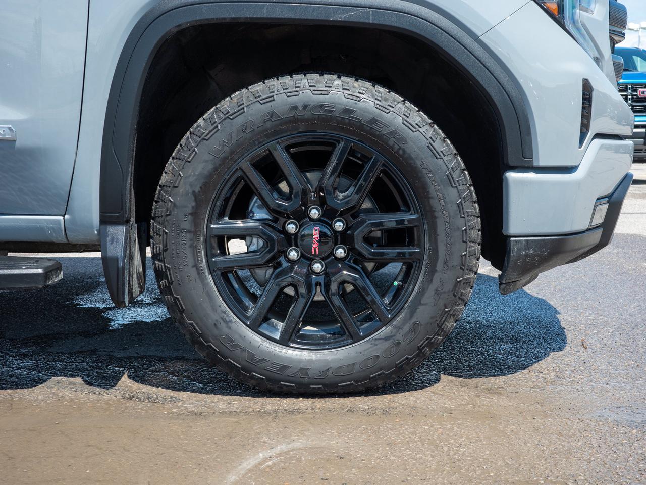 2024 GMC Sierra 1500 Elevation - Corner Step   Heated Steering Wheel Photo
