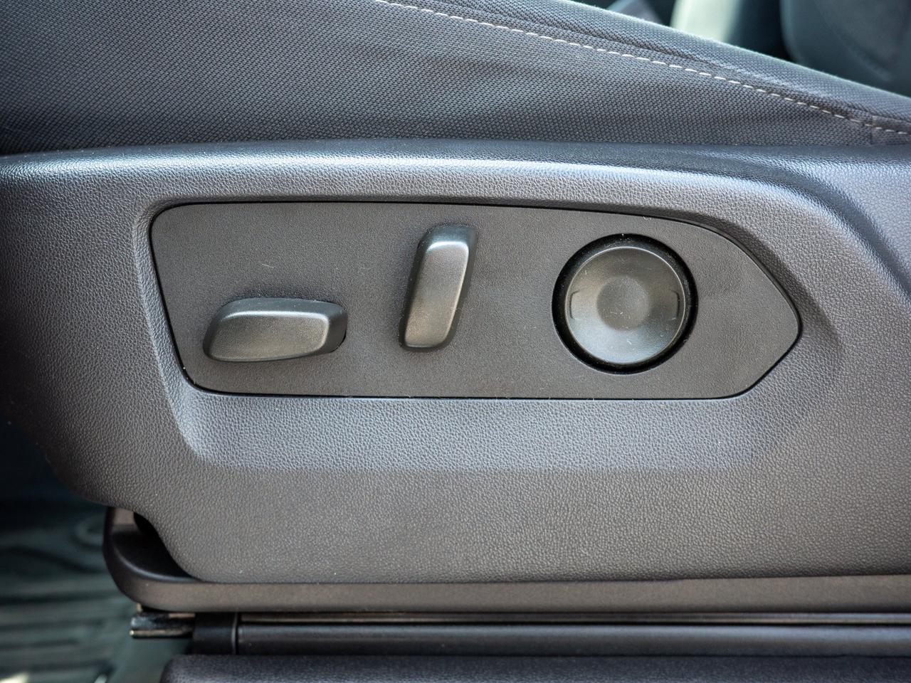 2024 GMC Sierra 1500 Elevation - Corner Step   Heated Steering Wheel Photo