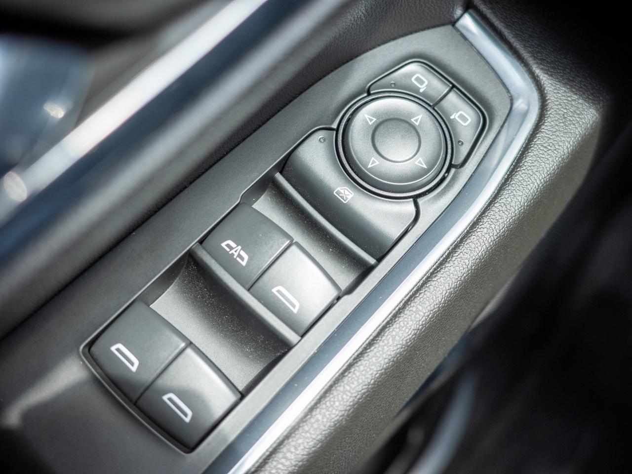 2024 GMC Sierra 1500 Elevation - Corner Step   Heated Steering Wheel Photo