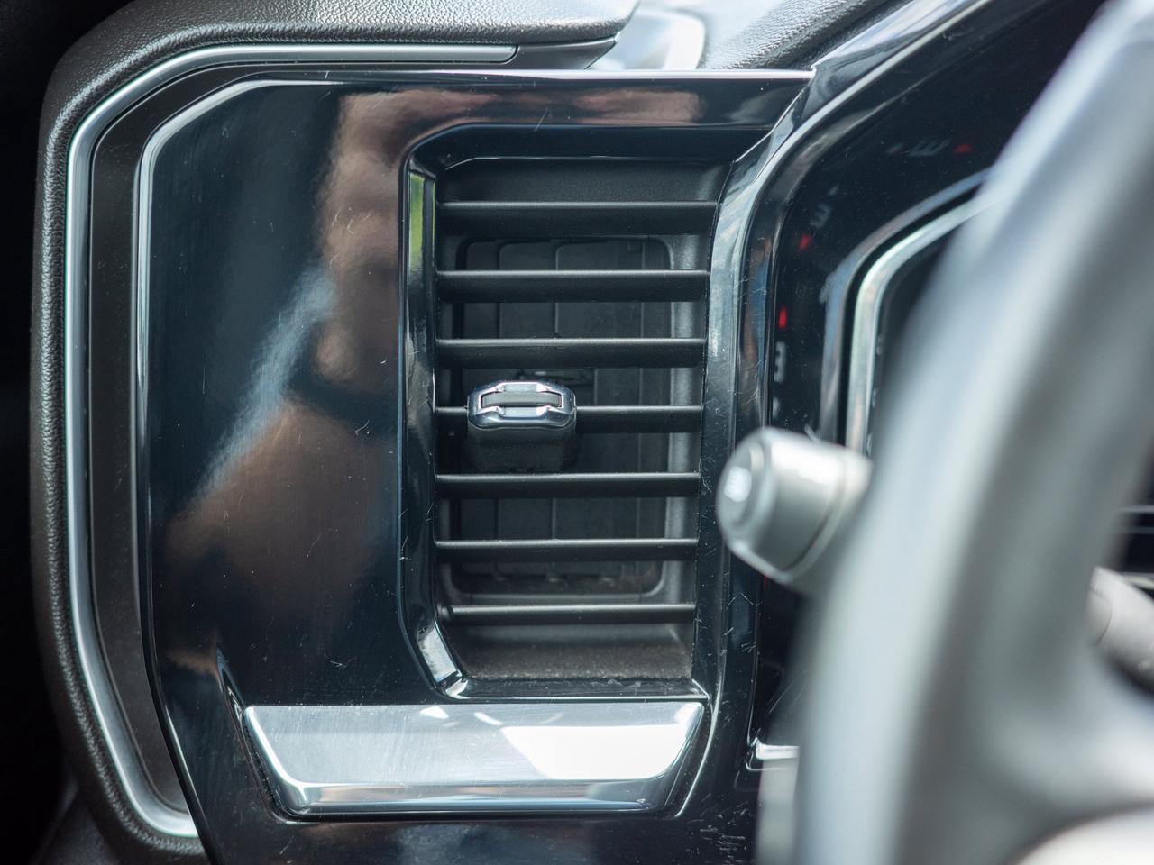 2024 GMC Sierra 1500 Elevation - Corner Step   Heated Steering Wheel Photo