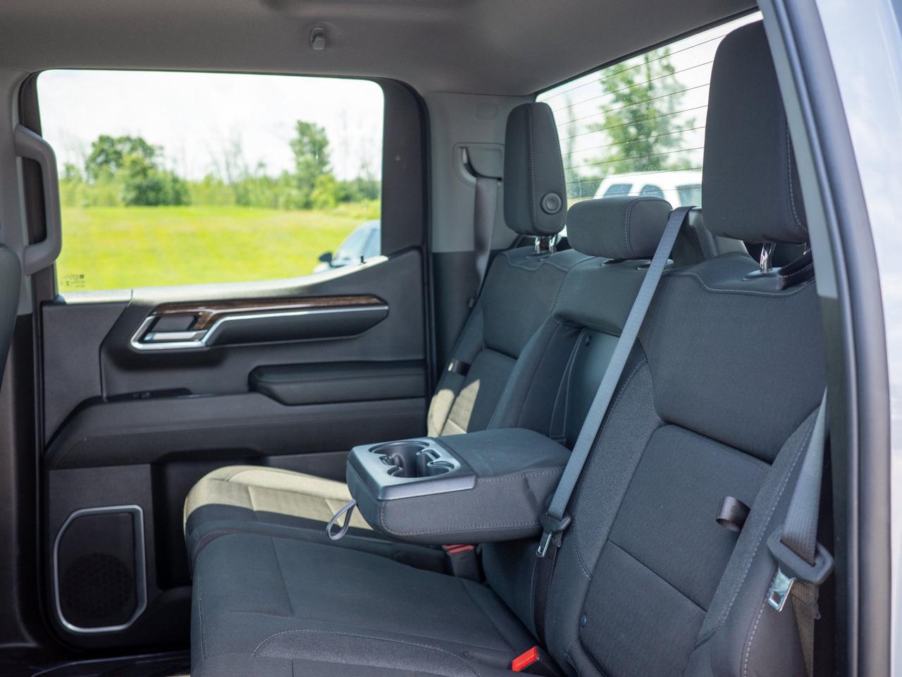 2024 GMC Sierra 1500 Elevation - Corner Step   Heated Steering Wheel Photo