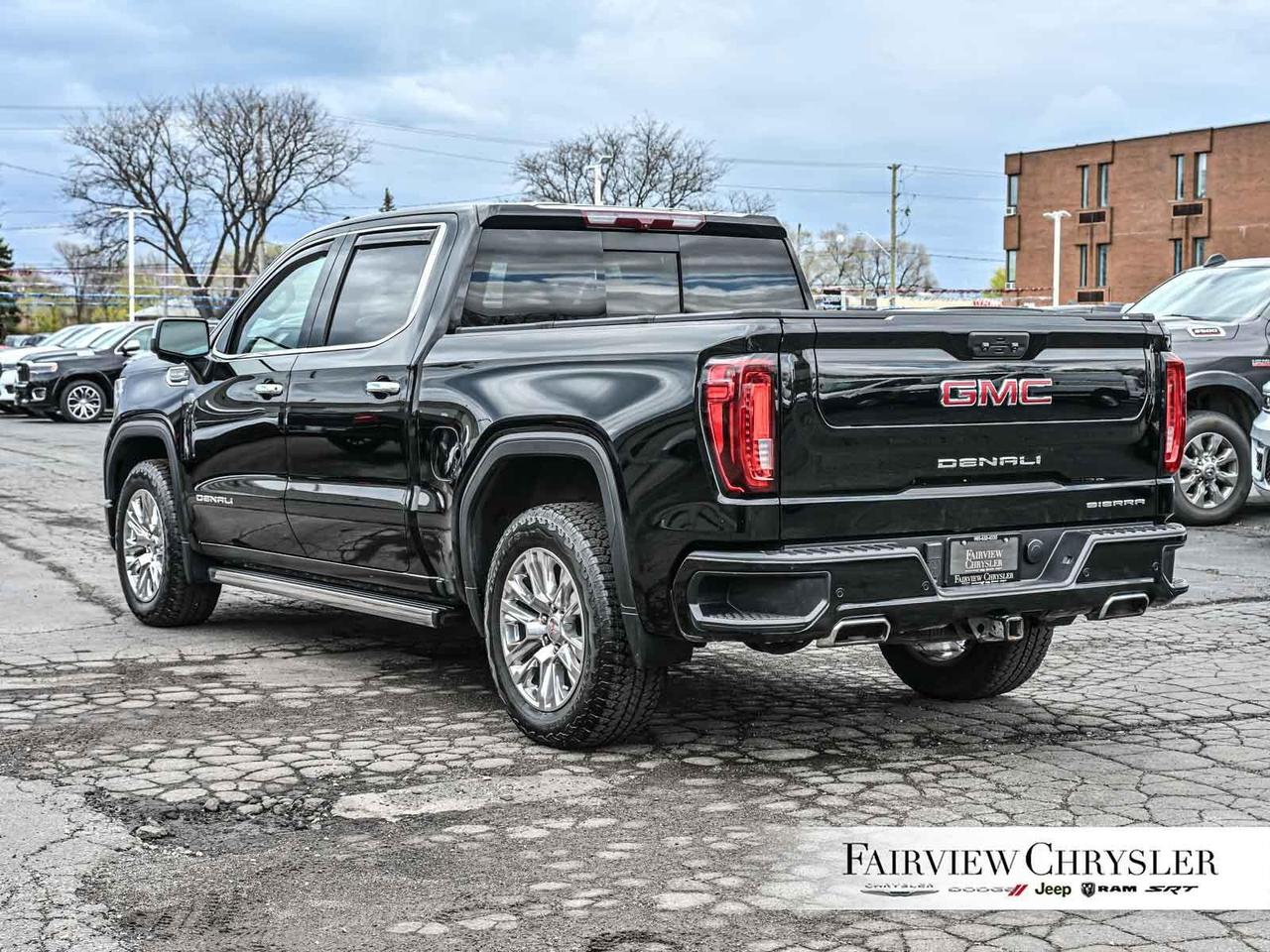 2022 GMC Sierra 1500 Denali SUNROOF   NAV   CARPLAY   LEATHER   POWER B Photo