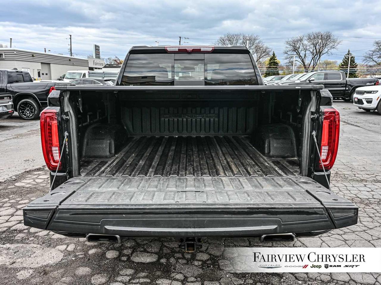 2022 GMC Sierra 1500 Denali SUNROOF   NAV   CARPLAY   LEATHER   POWER B Photo