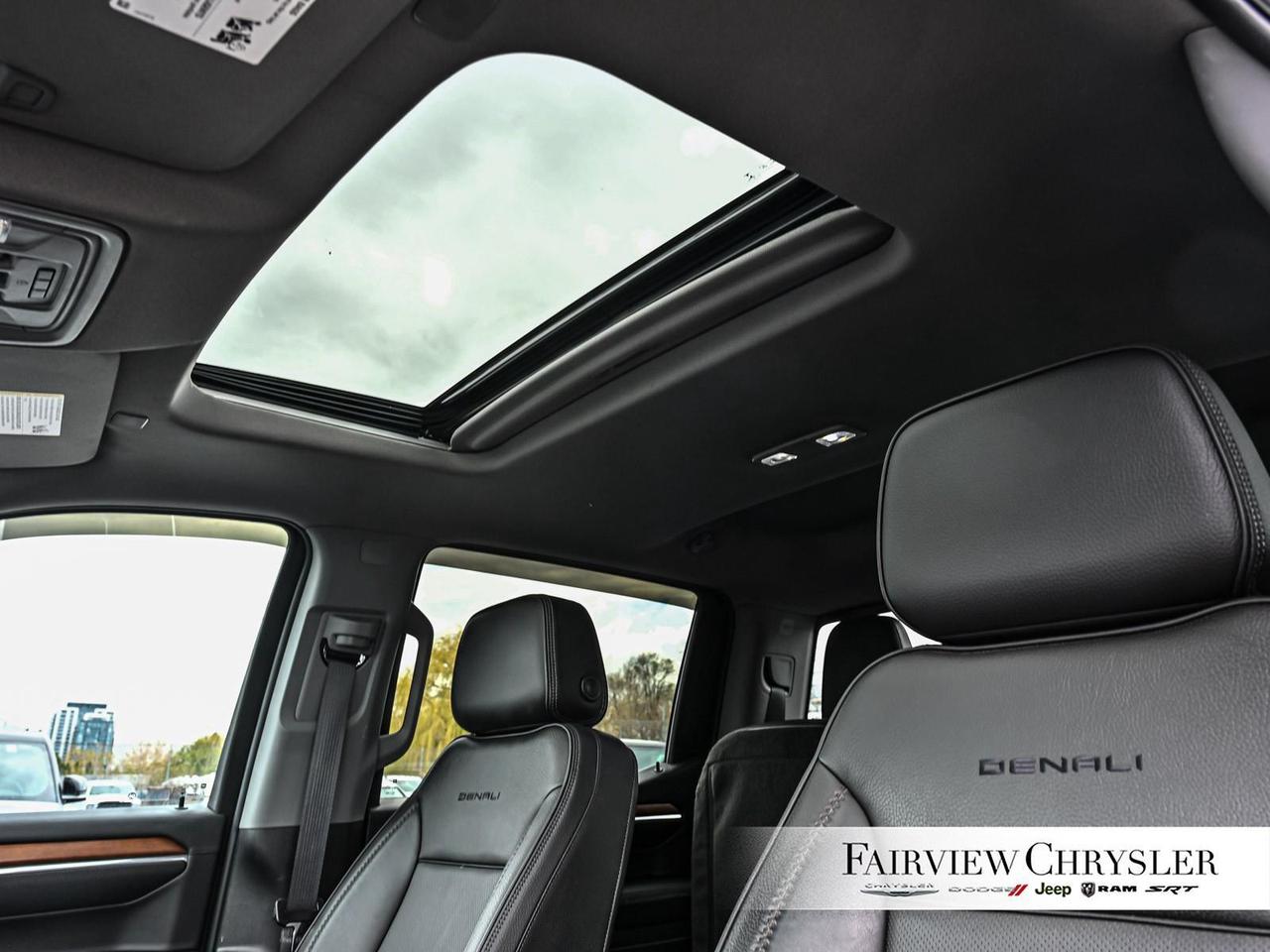 2022 GMC Sierra 1500 Denali SUNROOF   NAV   CARPLAY   LEATHER   POWER B Photo