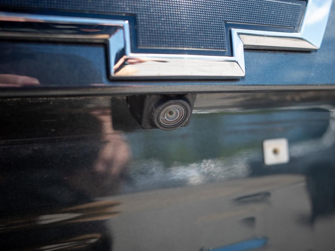 2019 Chevrolet Trax LT - Power Outlet   Wi-Fi Hotspot Photo