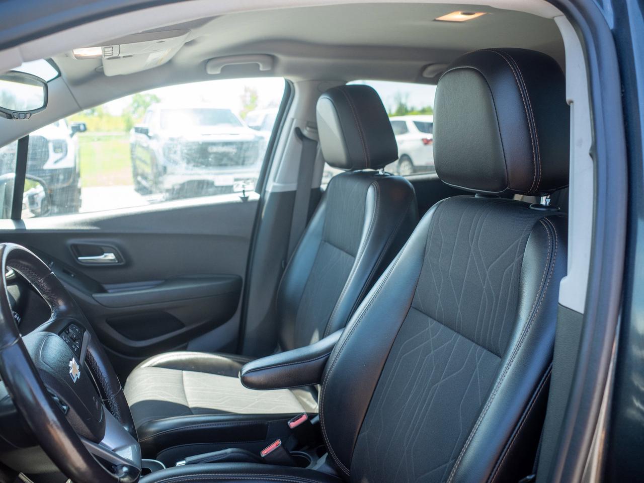 2019 Chevrolet Trax LT - Power Outlet   Wi-Fi Hotspot Photo