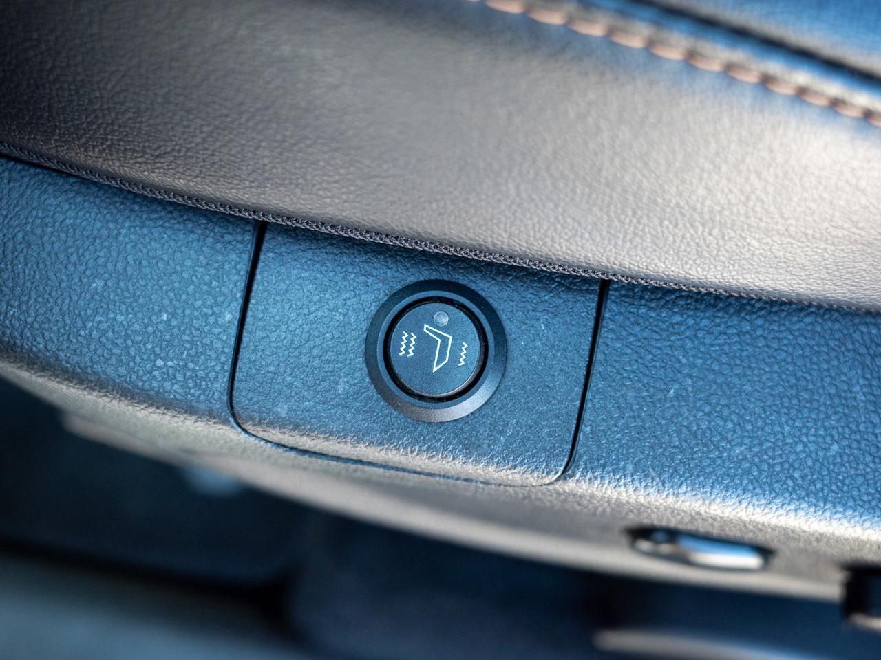 2019 Chevrolet Trax LT - Power Outlet   Wi-Fi Hotspot Photo
