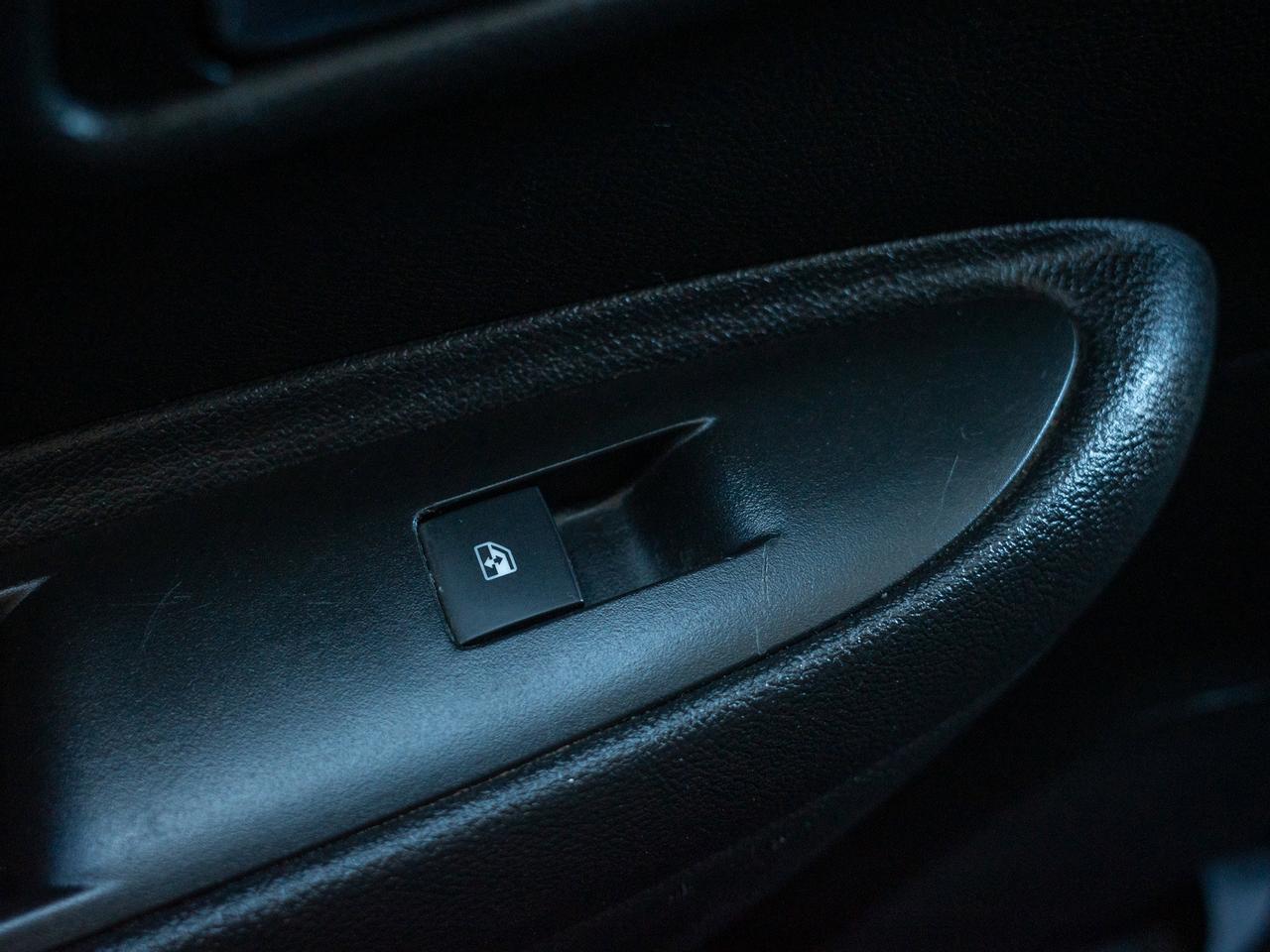 2019 Chevrolet Trax LT - Power Outlet   Wi-Fi Hotspot Photo