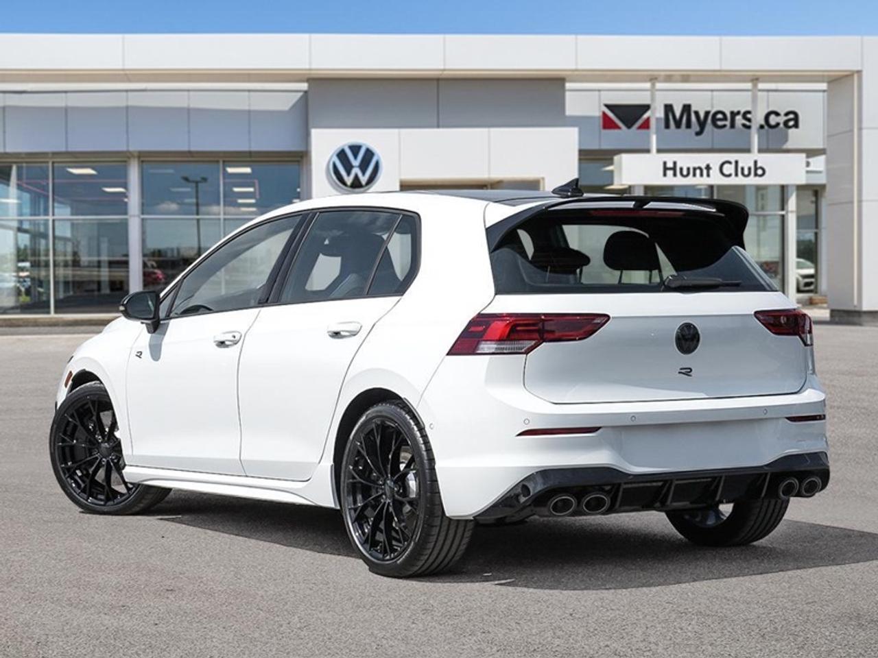 2026 Volkswagen Golf R BLACK EDITION Photo3