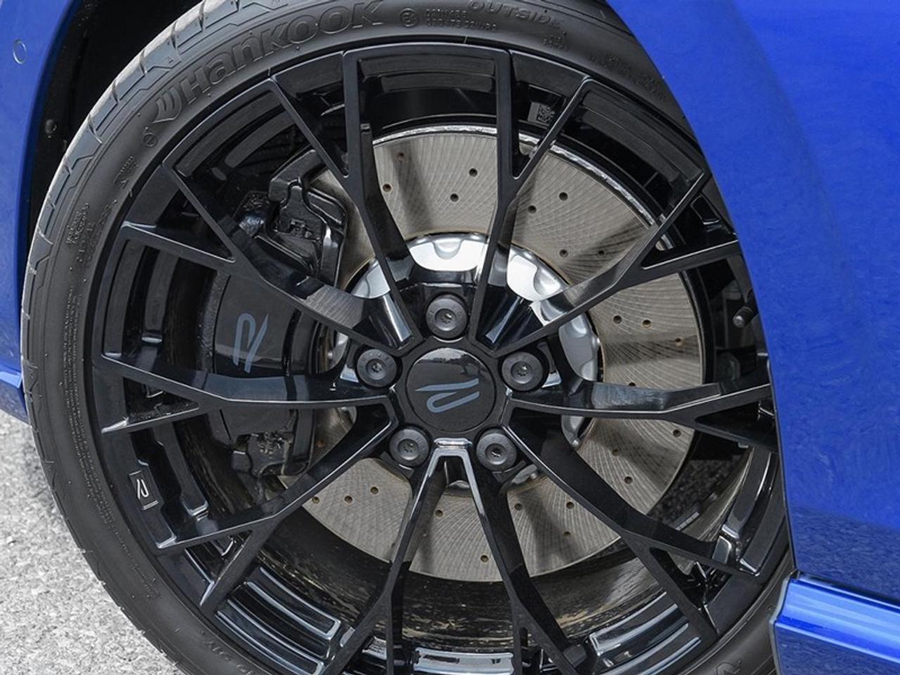 2026 Volkswagen Golf R BLACK EDITION Photo