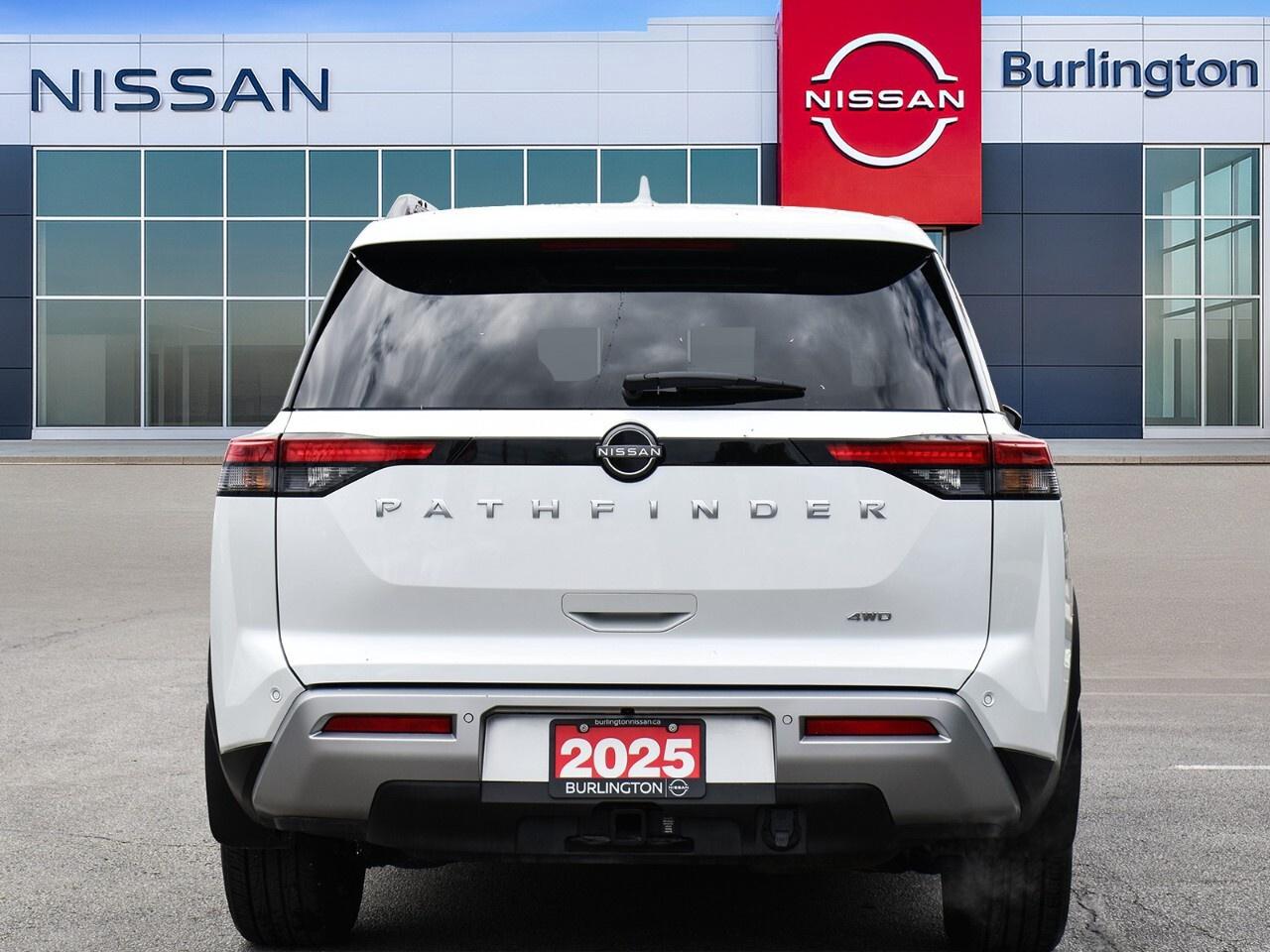 2025 Nissan Pathfinder SV AWD, APPLE CARPLAY, PANO ROOF, POWER TAILGATE Photo