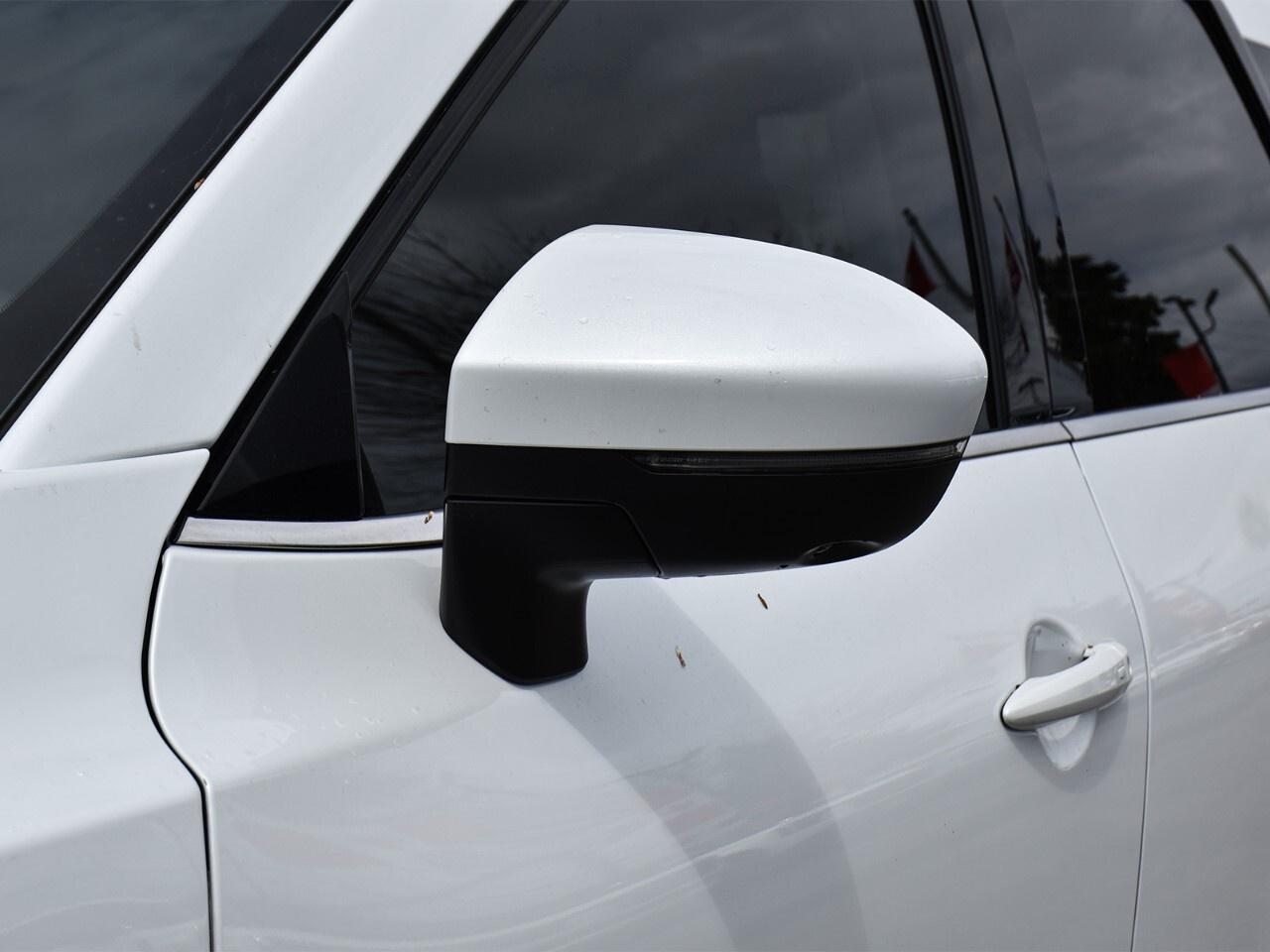 2025 Nissan Pathfinder SV AWD, APPLE CARPLAY, PANO ROOF, POWER TAILGATE Photo