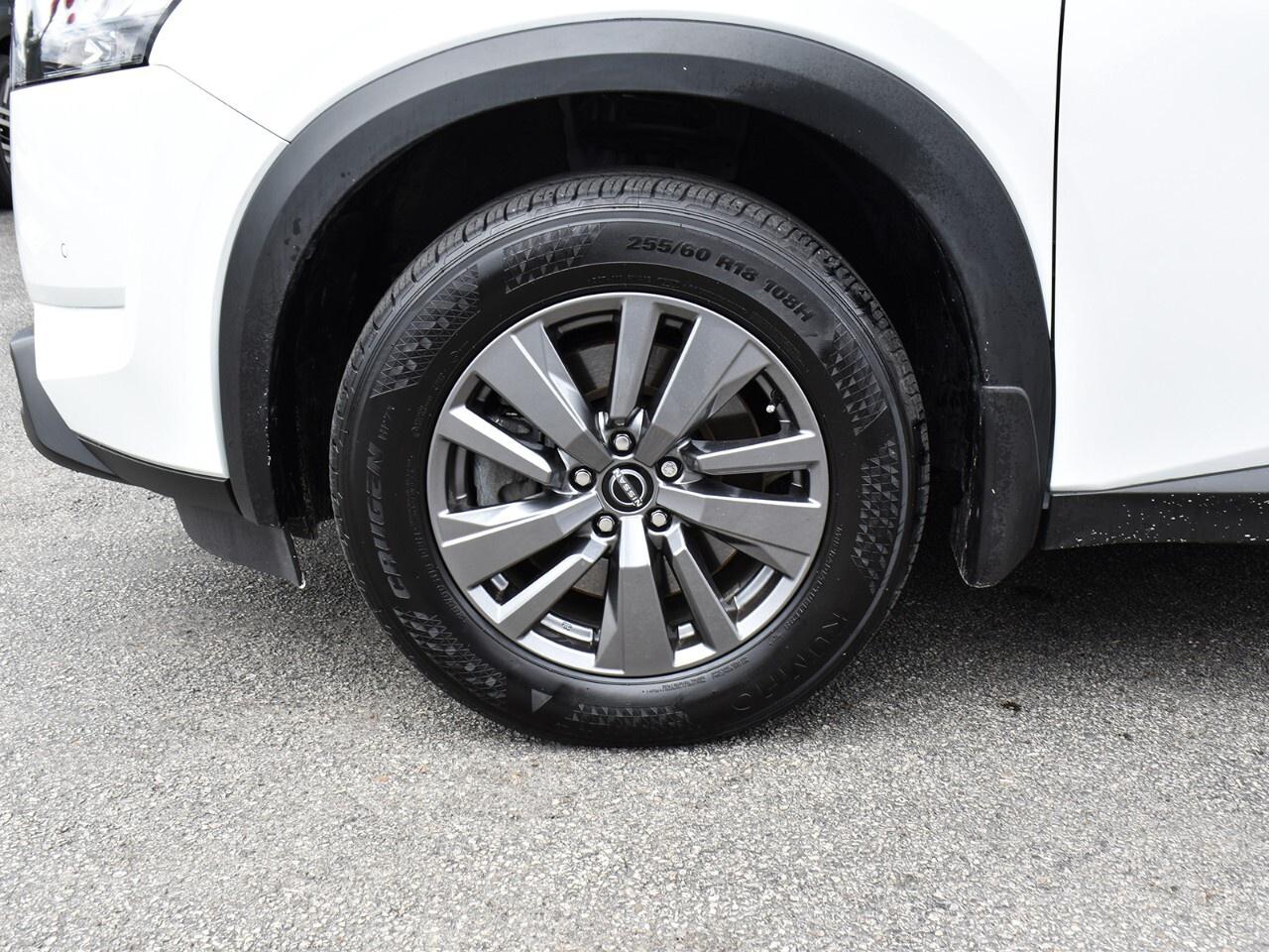 2025 Nissan Pathfinder SV AWD, APPLE CARPLAY, PANO ROOF, POWER TAILGATE Photo