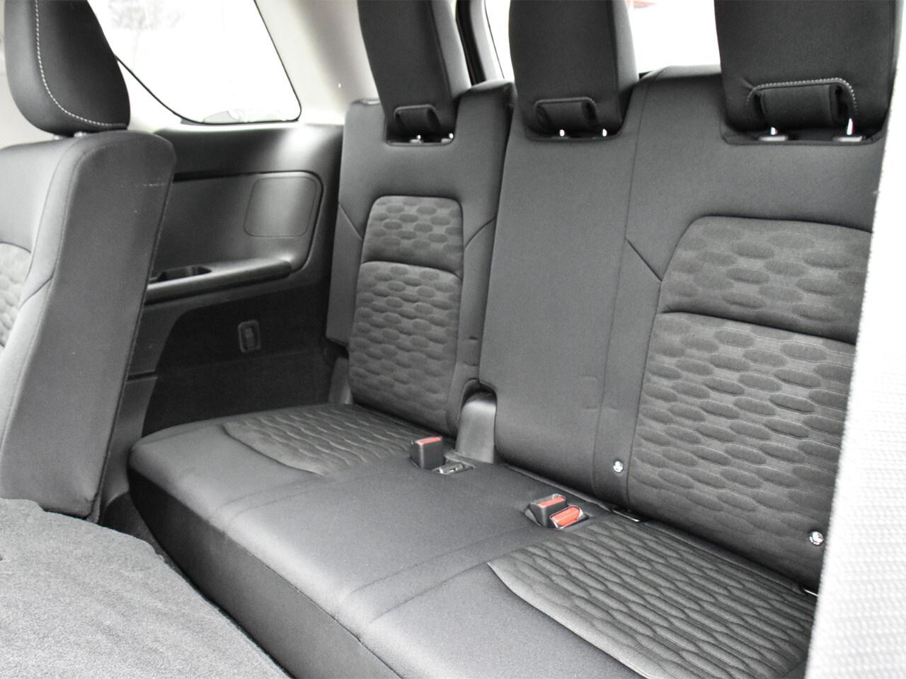 2025 Nissan Pathfinder SV AWD, APPLE CARPLAY, PANO ROOF, POWER TAILGATE Photo