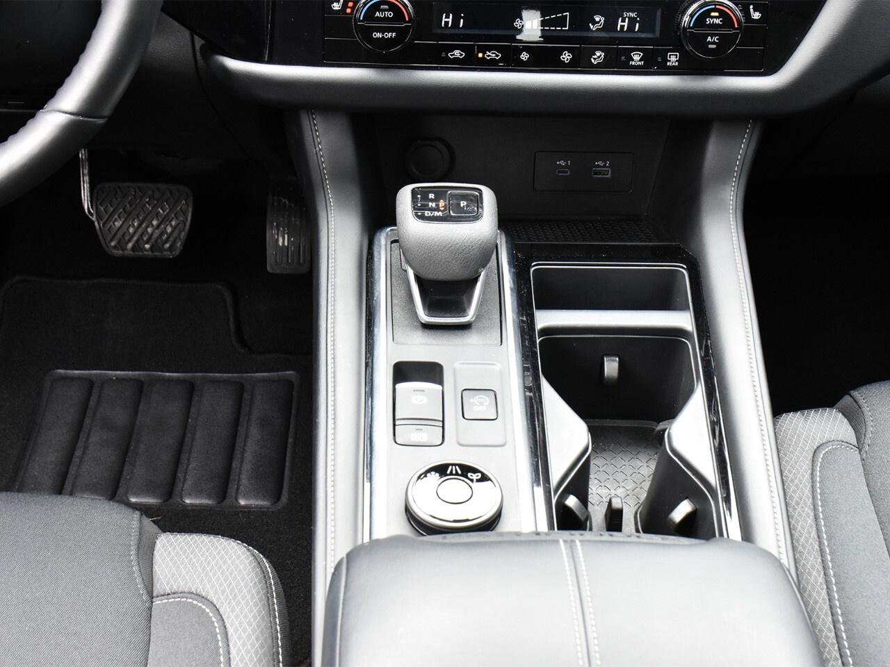 2025 Nissan Pathfinder SV AWD, APPLE CARPLAY, PANO ROOF, POWER TAILGATE Photo