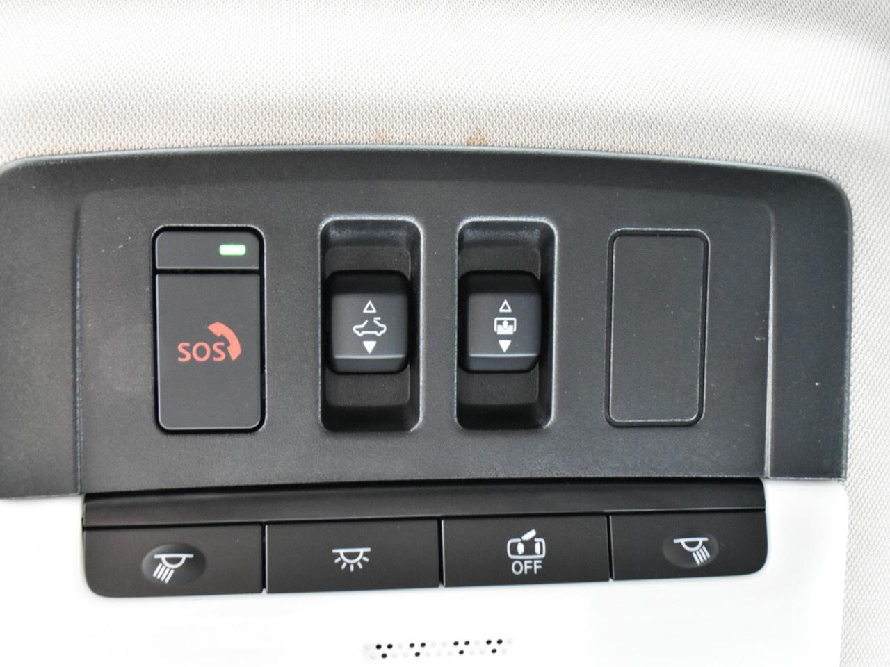 2025 Nissan Pathfinder SV AWD, APPLE CARPLAY, PANO ROOF, POWER TAILGATE Photo