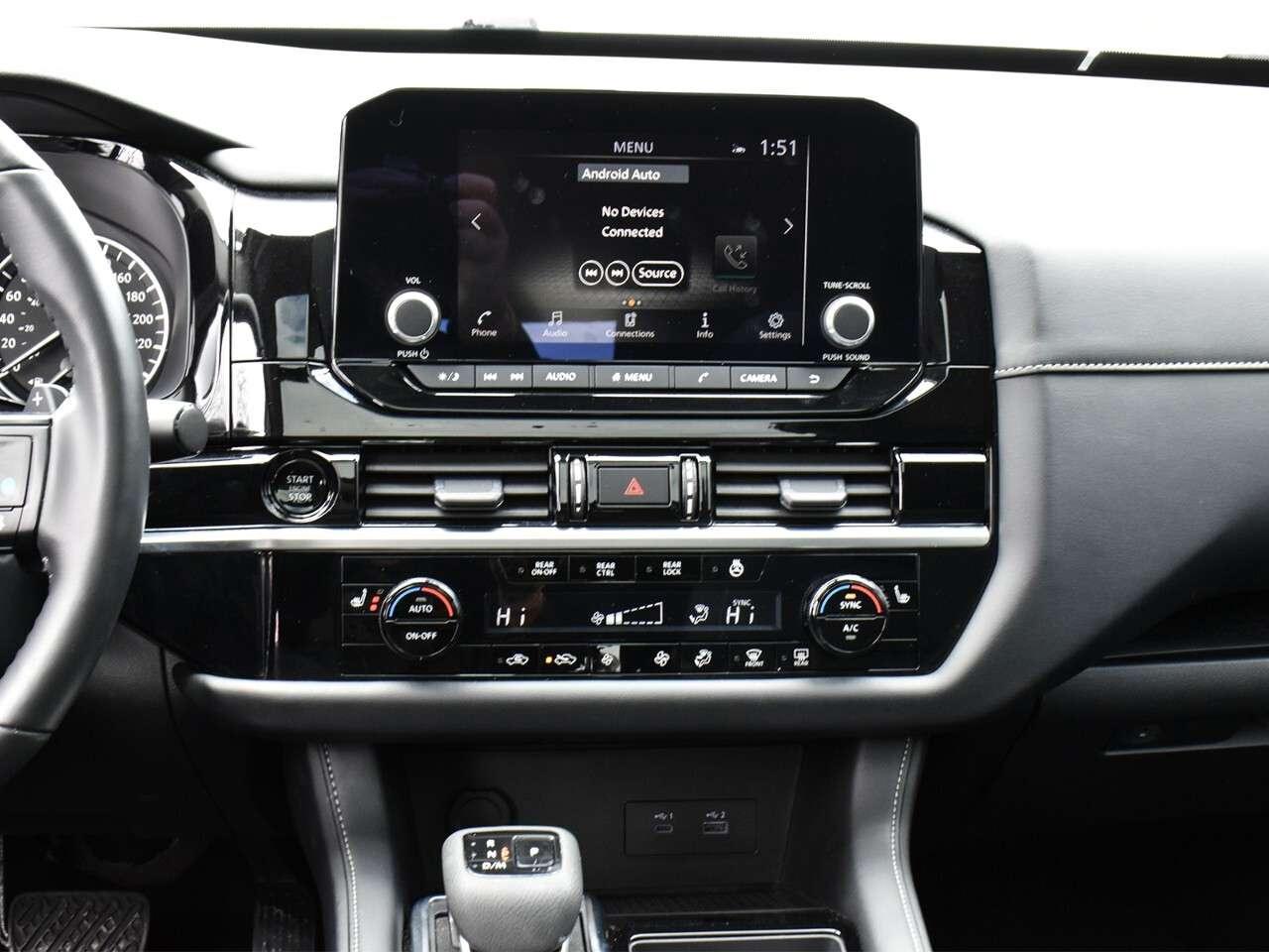 2025 Nissan Pathfinder SV AWD, APPLE CARPLAY, PANO ROOF, POWER TAILGATE Photo