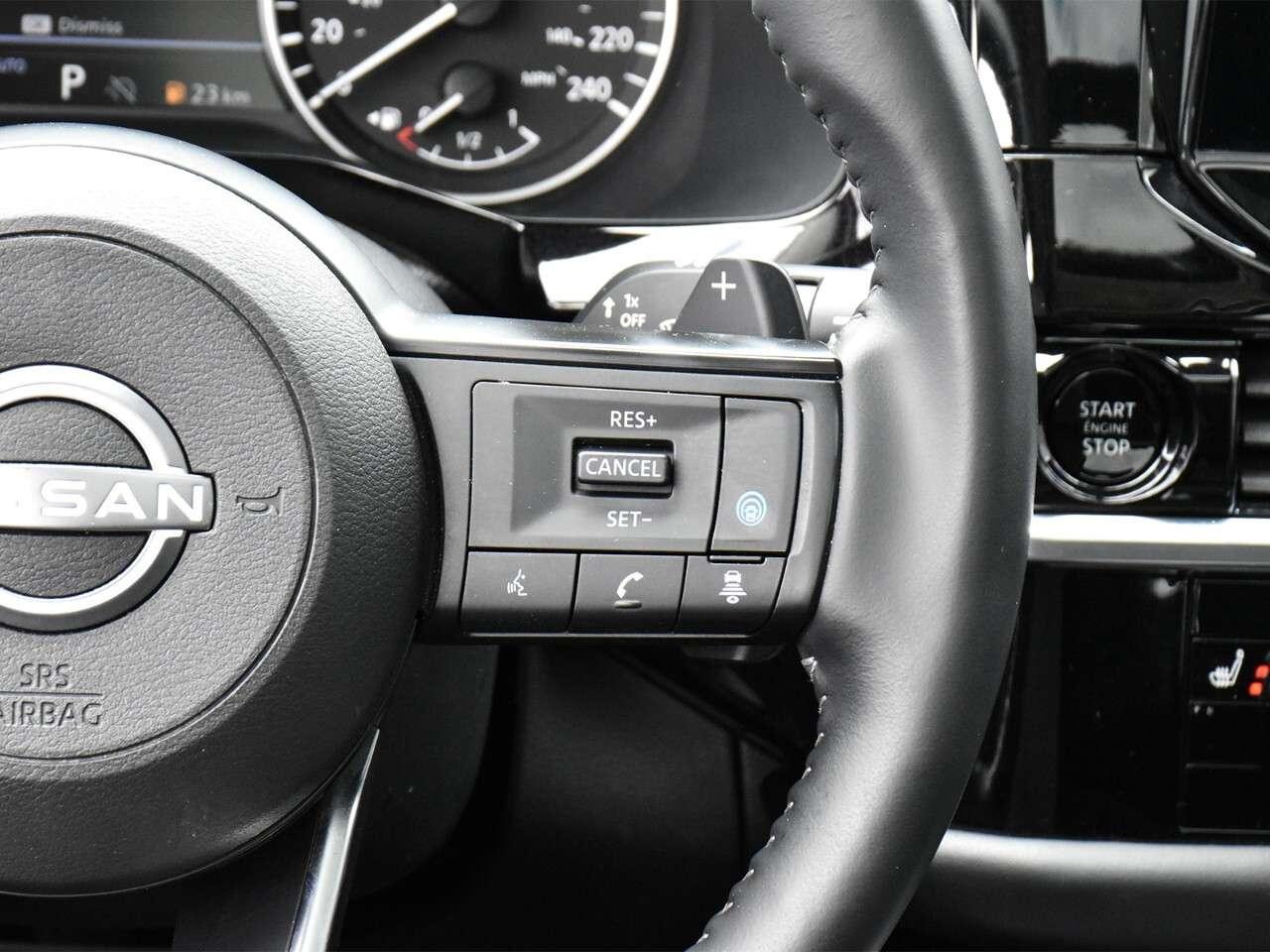 2025 Nissan Pathfinder SV AWD, APPLE CARPLAY, PANO ROOF, POWER TAILGATE Photo