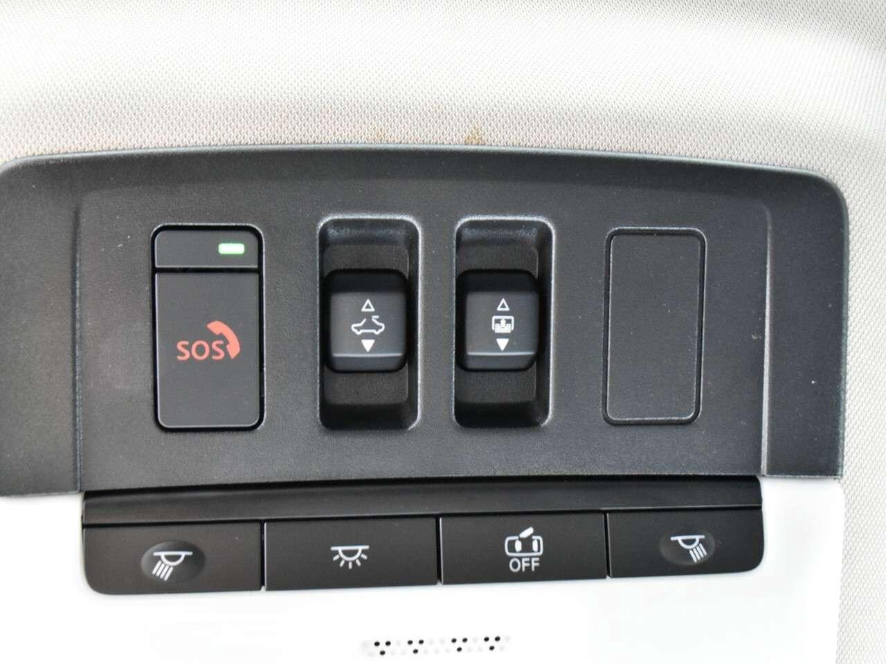 2025 Nissan Pathfinder SV AWD, APPLE CARPLAY, PANO ROOF, POWER TAILGATE Photo