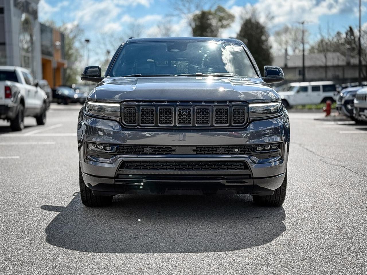 2024 Jeep Grand Wagoneer Series III   SERIES 3   OBSIDIAN   SEATBACK VIDEO Photo