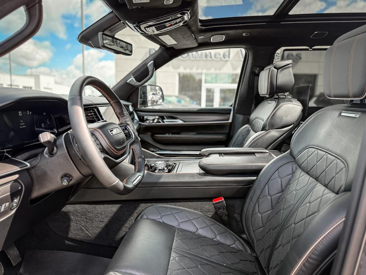 2024 Jeep Grand Wagoneer Series III   SERIES 3   OBSIDIAN   SEATBACK VIDEO Photo