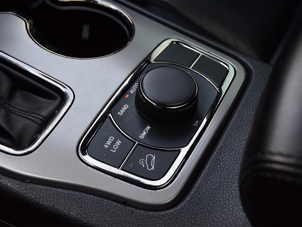 2021 Jeep Grand Cherokee Limited X 4x4 ~Nav ~Leather ~Moonroof ~Blind Spot Photo