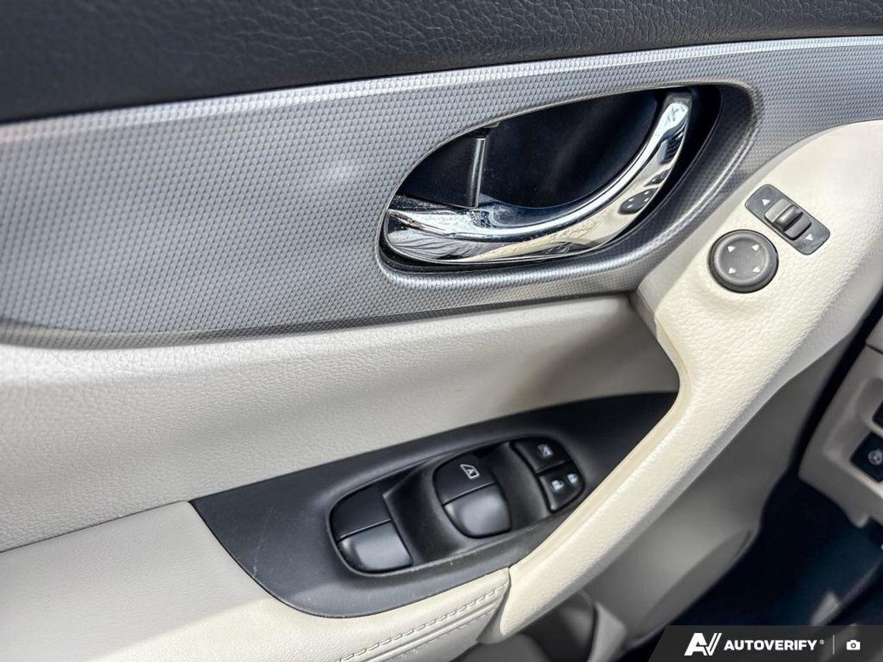 2020 Nissan Qashqai SL Photo