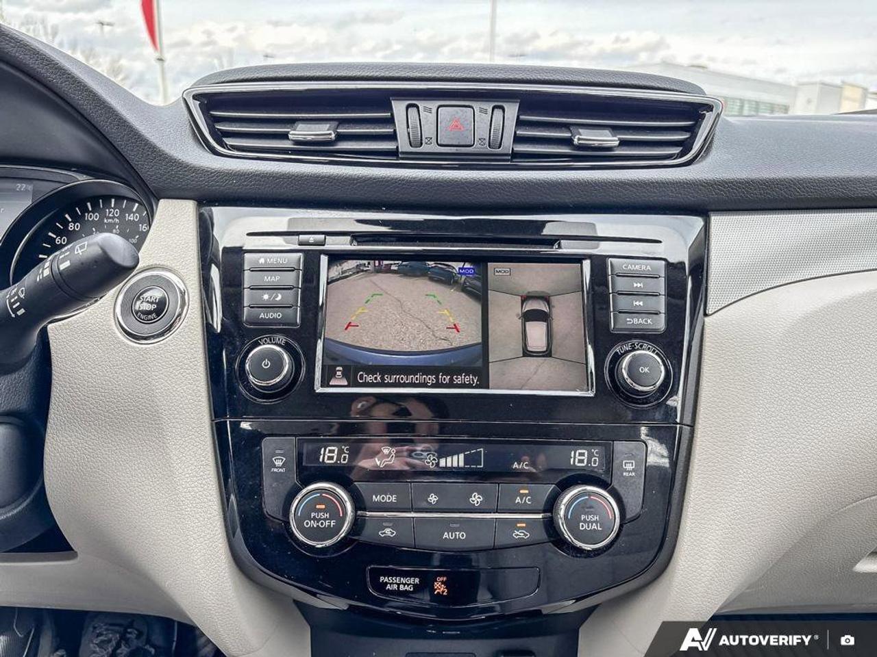 2020 Nissan Qashqai SL Photo
