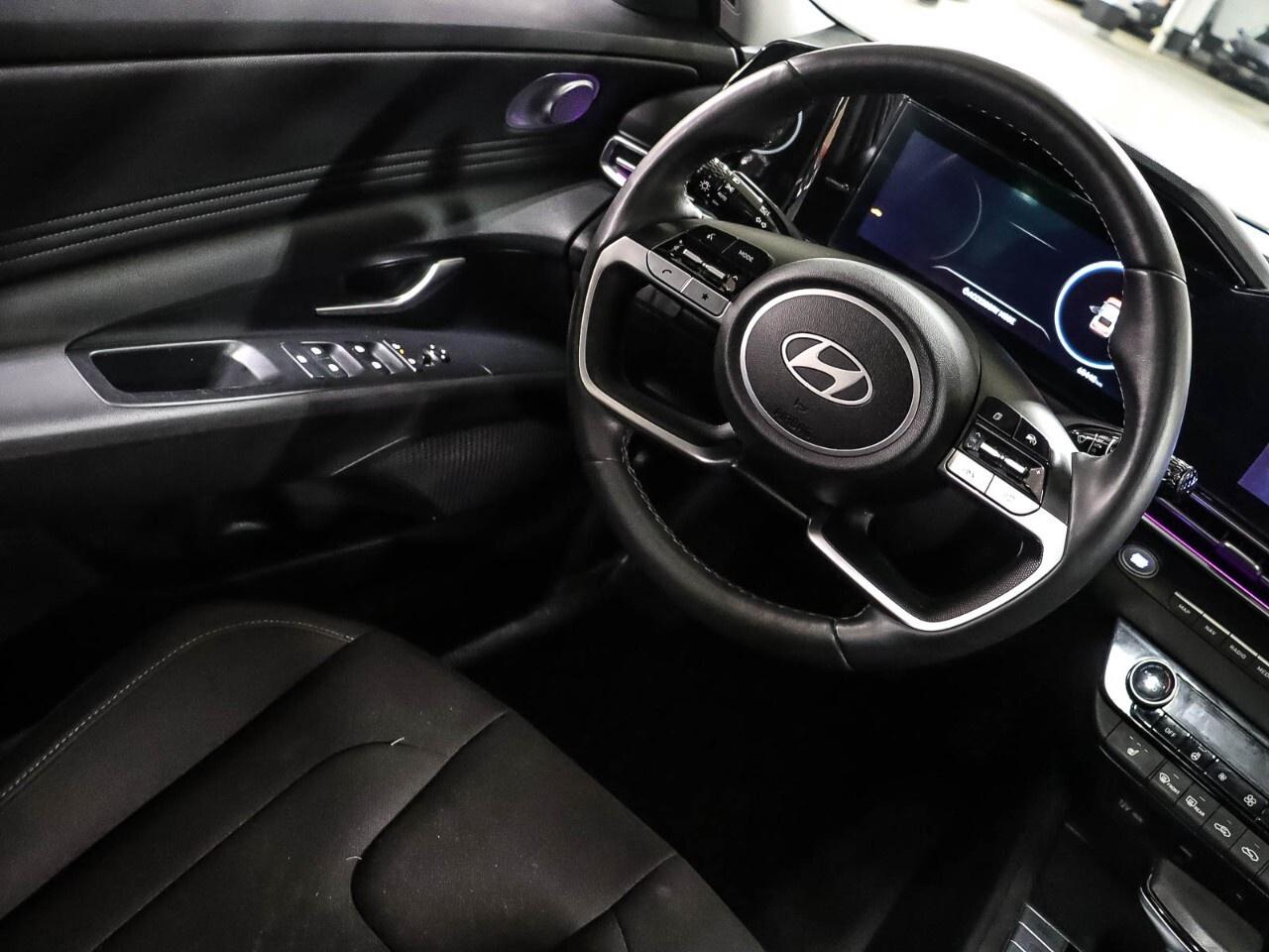 2025 Hyundai Elantra Preferred Photo