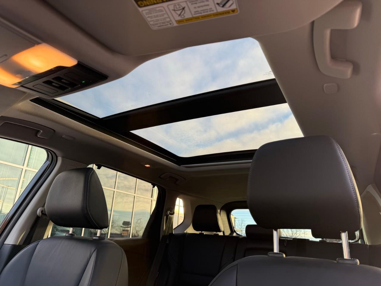 2023 Nissan Rogue SL Photo