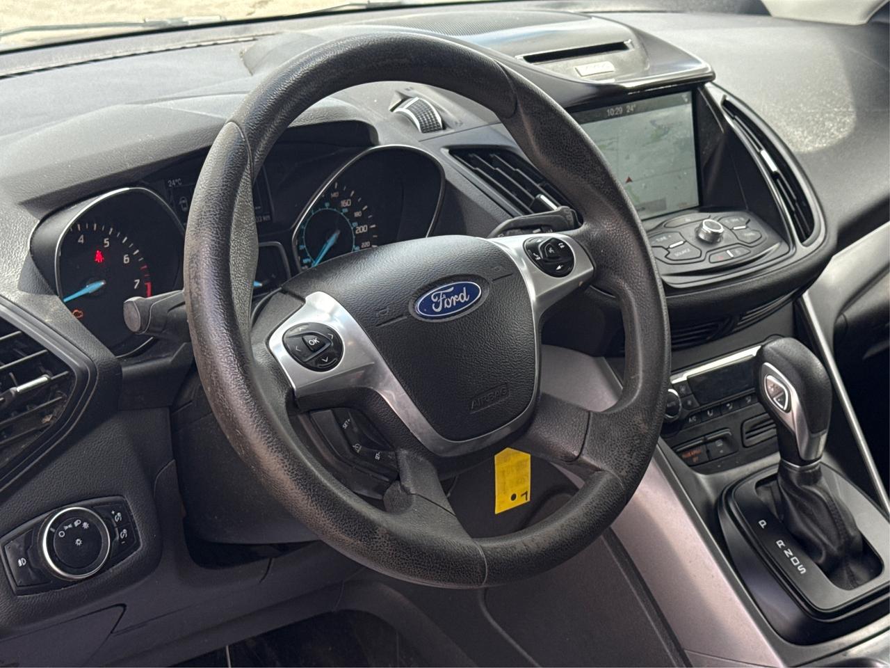 2016 Ford Escape CERTIFIED AWD NAV LEATHER  WE FINANCE ALL CREDIT Photo