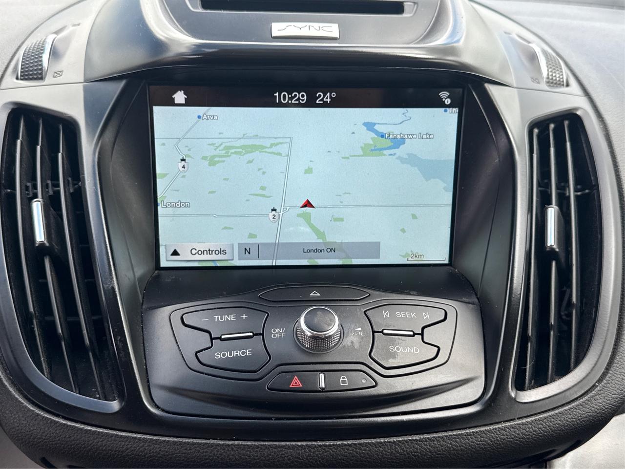 2016 Ford Escape CERTIFIED AWD NAV LEATHER  WE FINANCE ALL CREDIT Photo