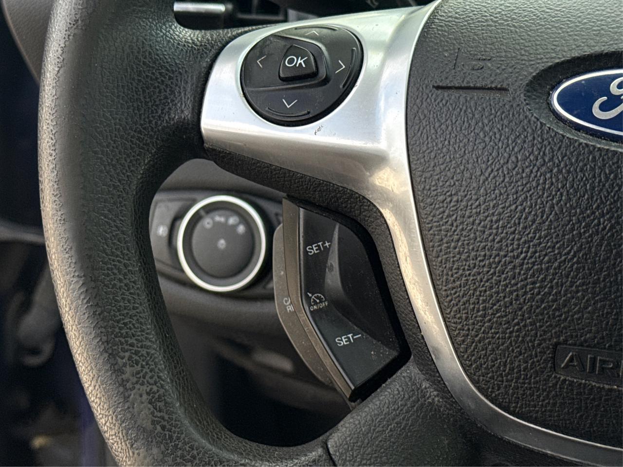 2016 Ford Escape CERTIFIED AWD NAV LEATHER  WE FINANCE ALL CREDIT Photo