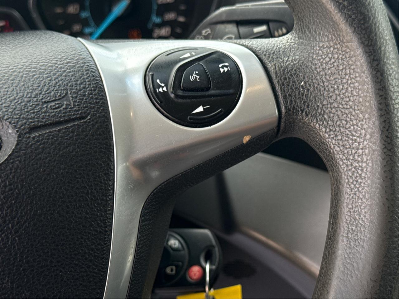 2016 Ford Escape CERTIFIED AWD NAV LEATHER  WE FINANCE ALL CREDIT Photo