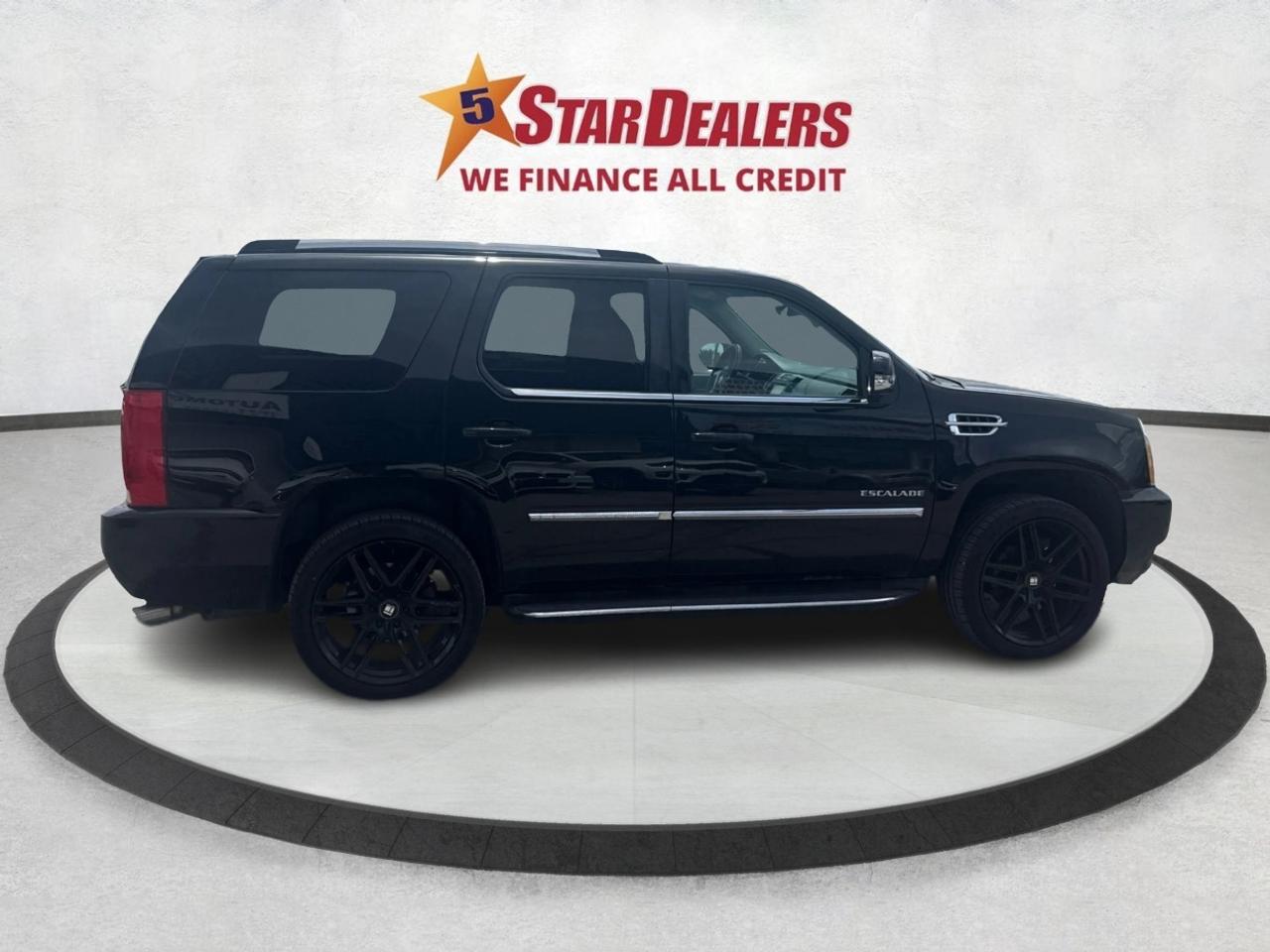 2013 Cadillac Escalade CERTIFIED MINT AWD NAV LEATHER ROOF WE FINANCE Photo
