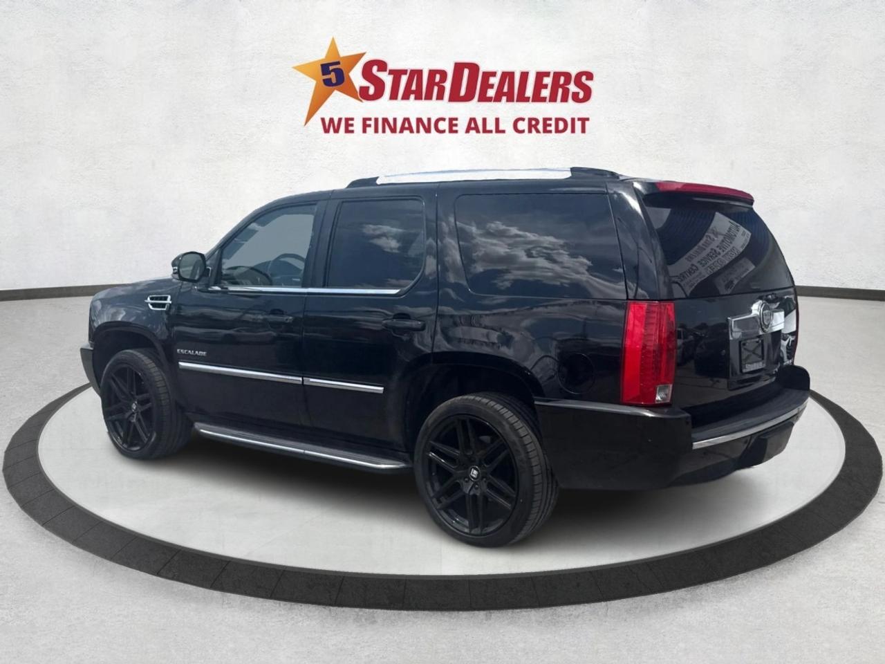2013 Cadillac Escalade CERTIFIED MINT AWD NAV LEATHER ROOF WE FINANCE Photo