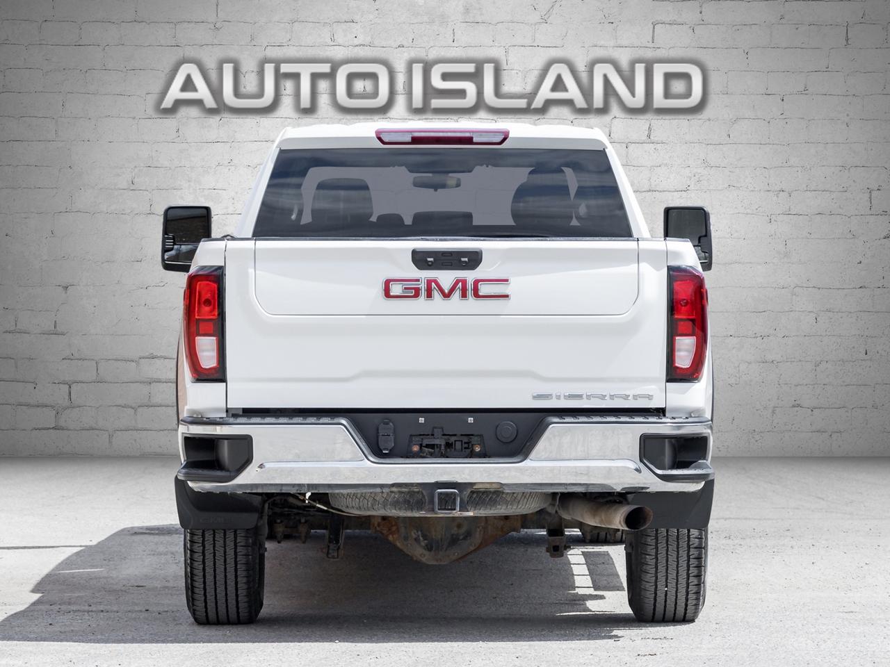 2022 GMC Sierra 3500HD 4WD Crew Cab 172 SLE, Accident free Photo