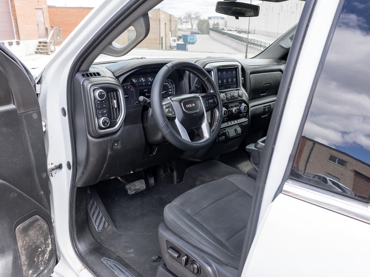 2022 GMC Sierra 3500HD 4WD Crew Cab 172 SLE, Accident free Photo