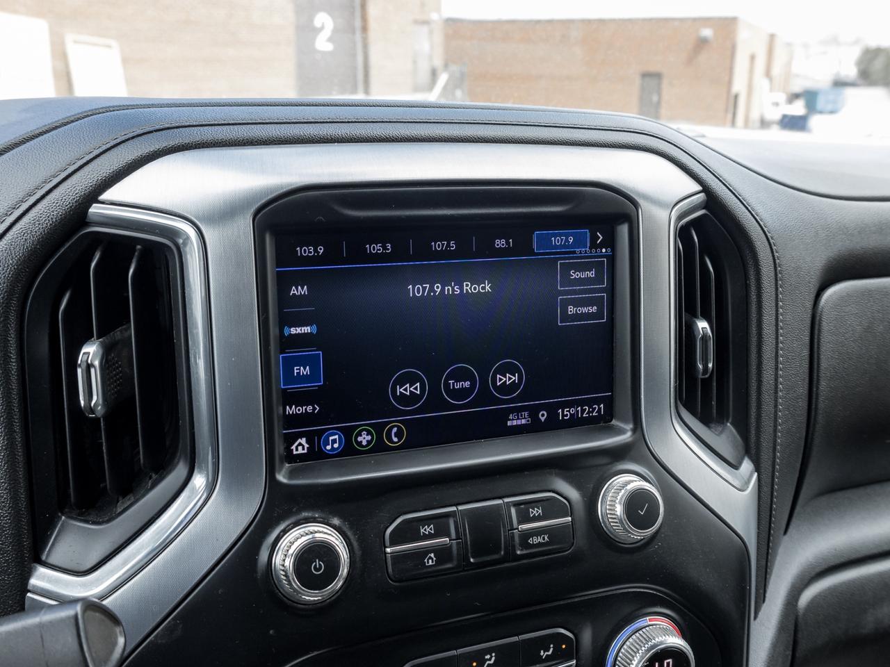 2022 GMC Sierra 3500HD 4WD Crew Cab 172 SLE, Accident free Photo