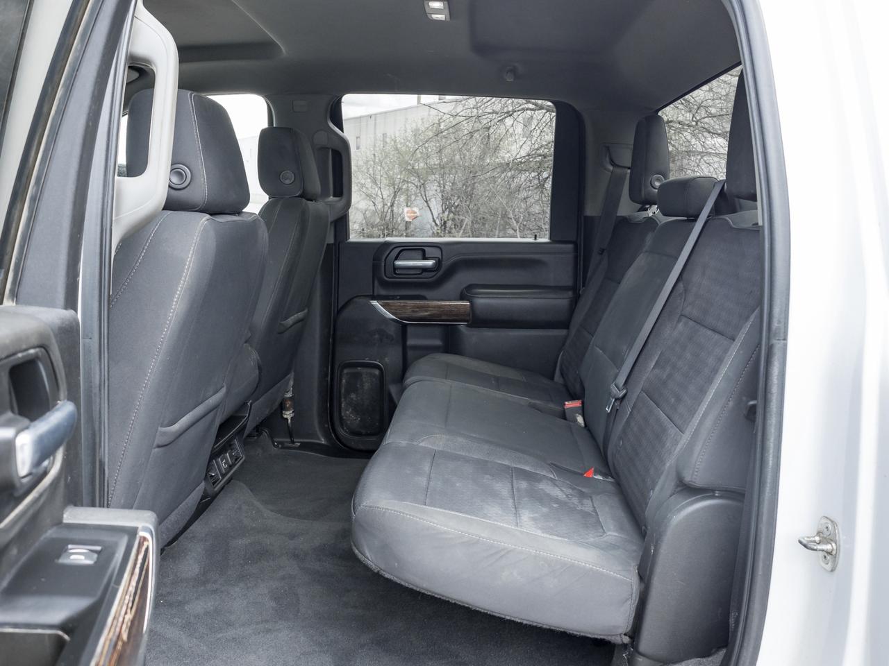 2022 GMC Sierra 3500HD 4WD Crew Cab 172 SLE, Accident free Photo