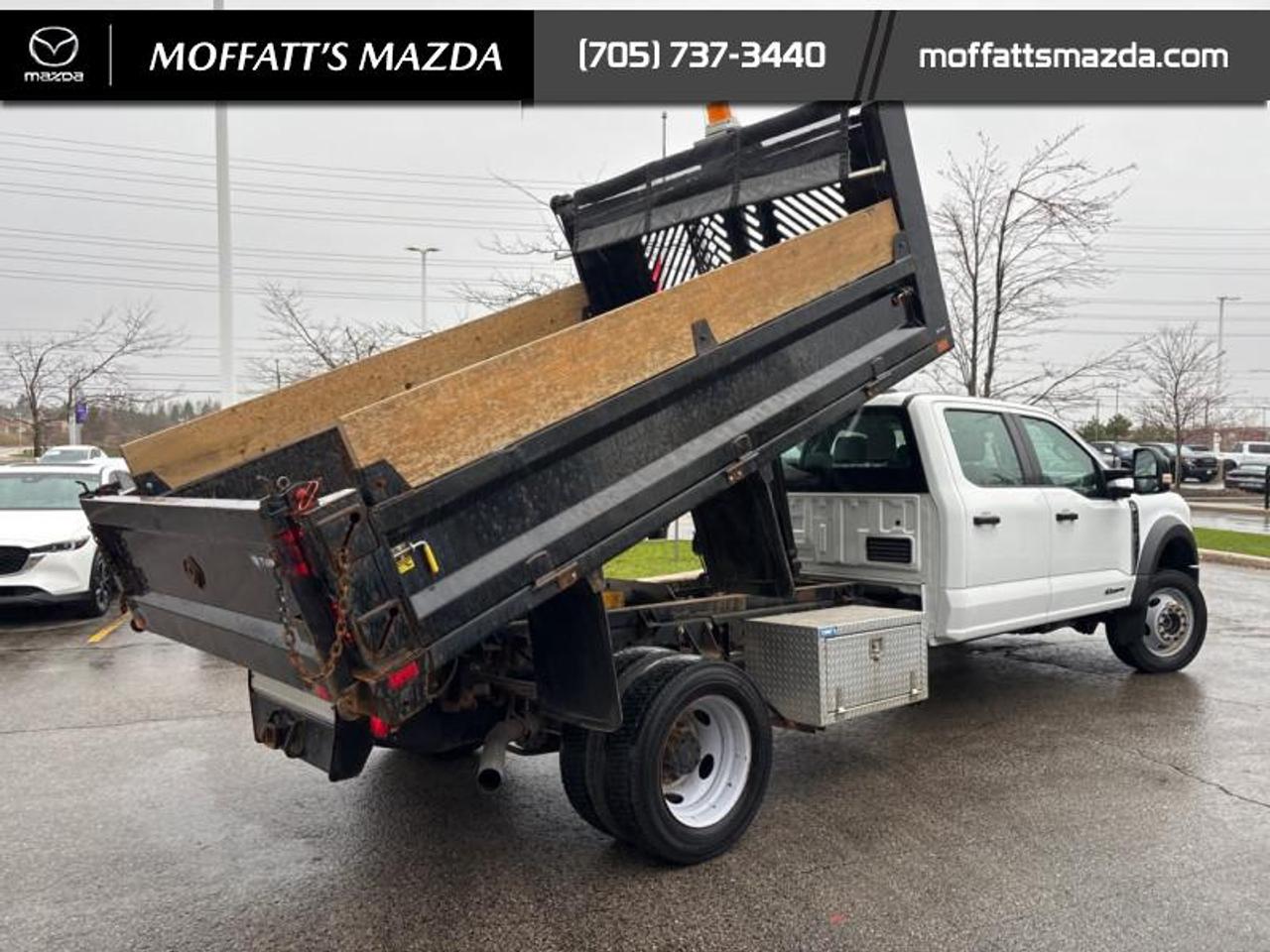 2023 Ford SUPER DUTY F-550 DRW XL Photo