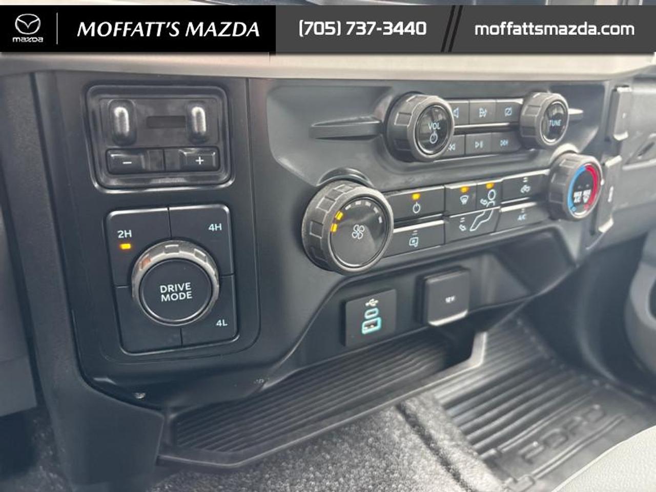 2023 Ford SUPER DUTY F-550 DRW XL Photo